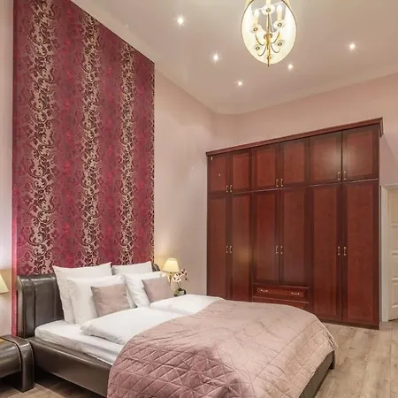 Spacious Elegant At The River Appartamento