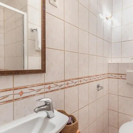 Apartment Spacious Elegant At The River Budapest