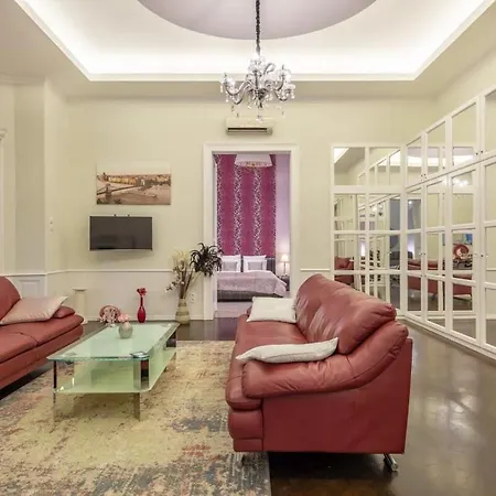 Apartmán Spacious Elegant At The River *